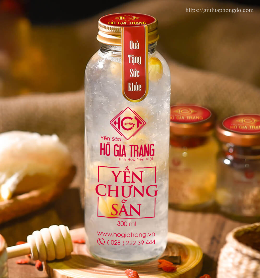 TỔ YẾN SÀO CHƯNG SẴN VỚI HẠT SEN ( CHAI 300 ML )